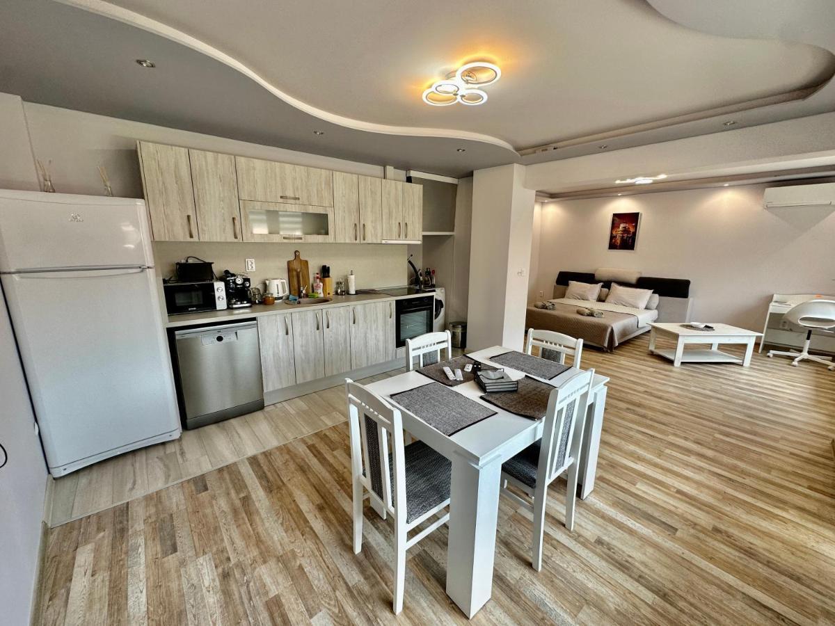 Central Vista Apartment By Mit Sofia Ngoại thất bức ảnh
