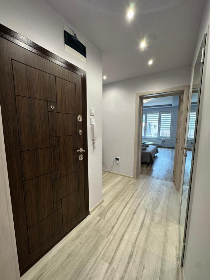 Central Vista Apartment By Mit Sofia Ngoại thất bức ảnh