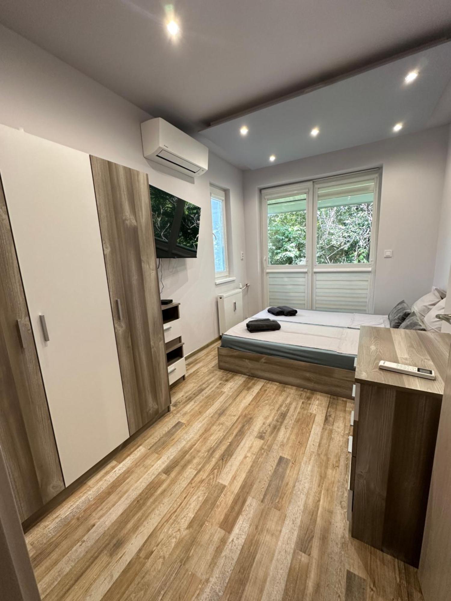 Central Vista Apartment By Mit Sofia Ngoại thất bức ảnh